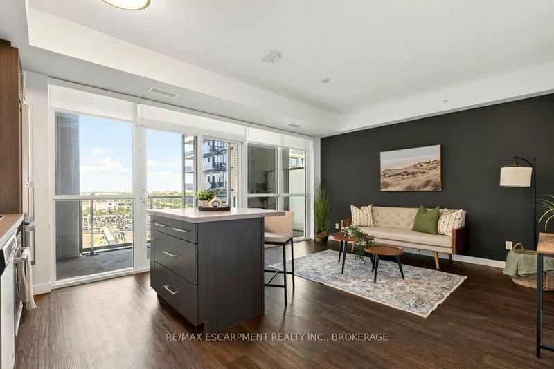 Unit 702 — 2087 Fairview Street, Burlington