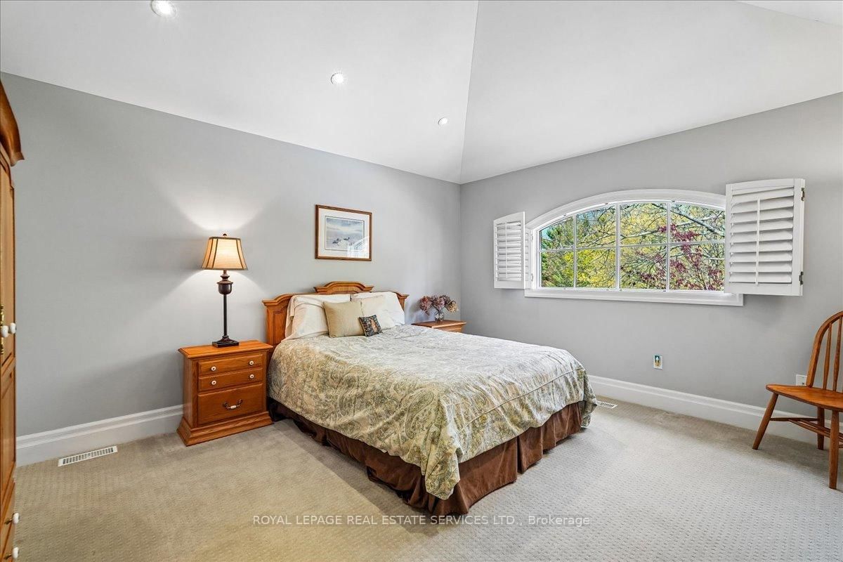 1726 The Pines • Mississauga, ON photo 28