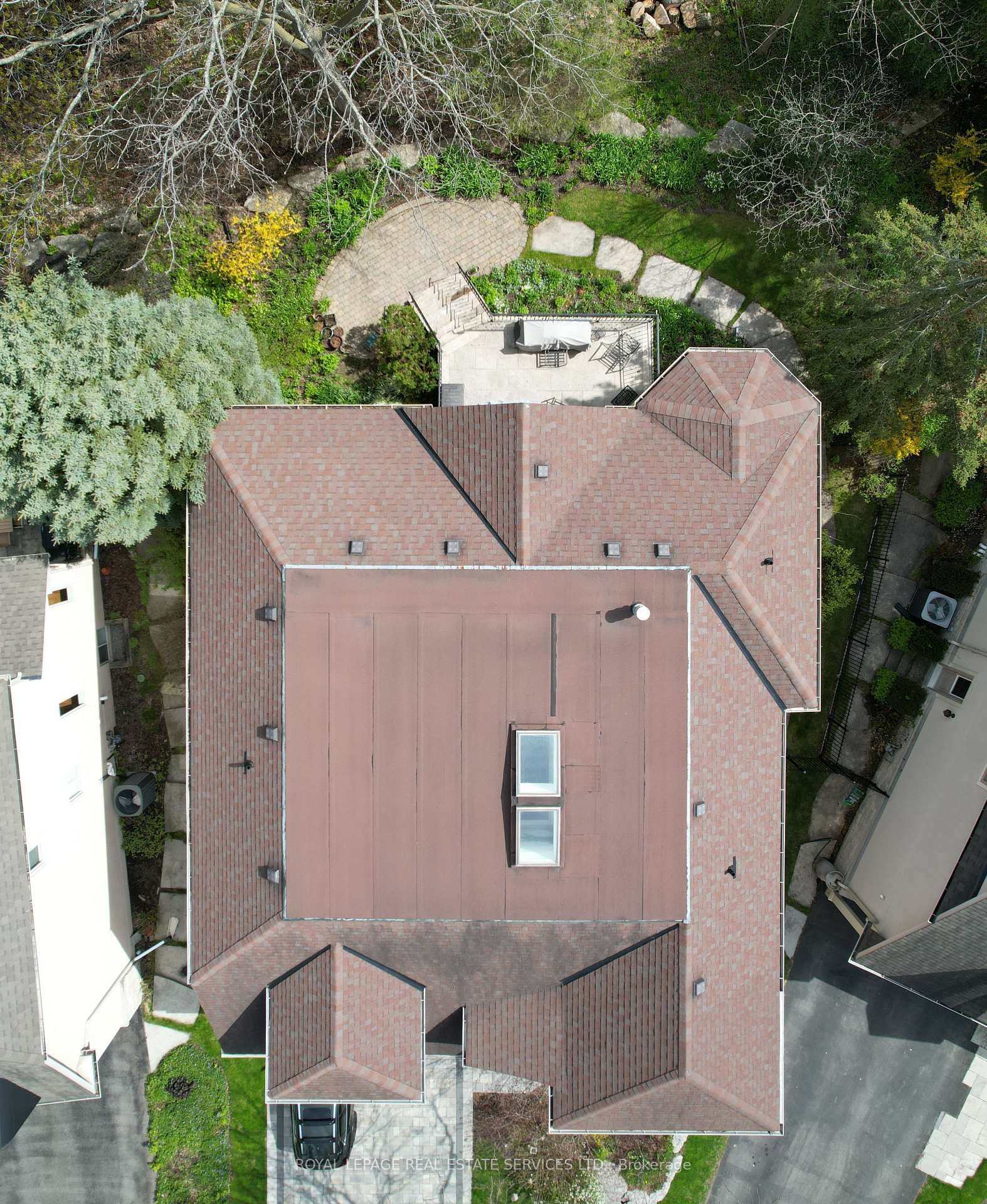 1726 The Pines • Mississauga, ON photo 3