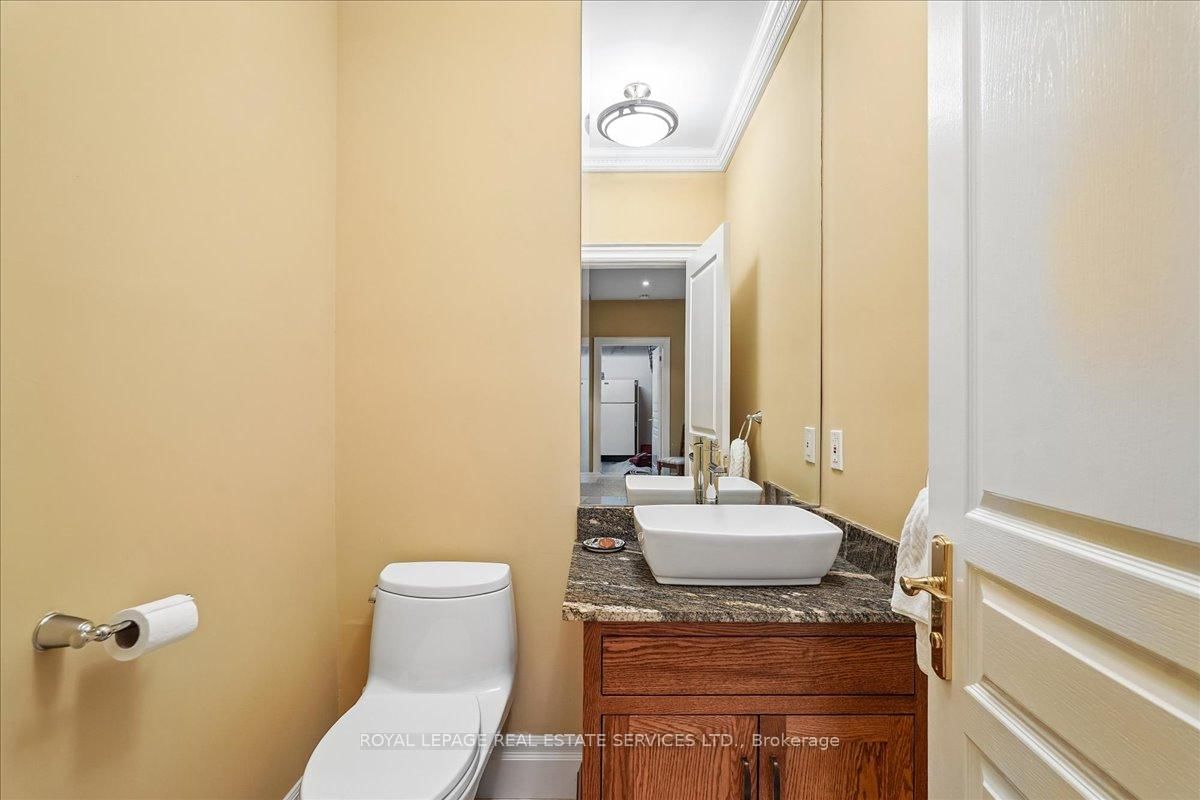 1726 The Pines • Mississauga, ON photo 35