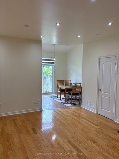 799 Ledbury Crescent • Mississauga, ON photo 7