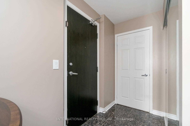 2004 - 388 Prince Of Wales Drive