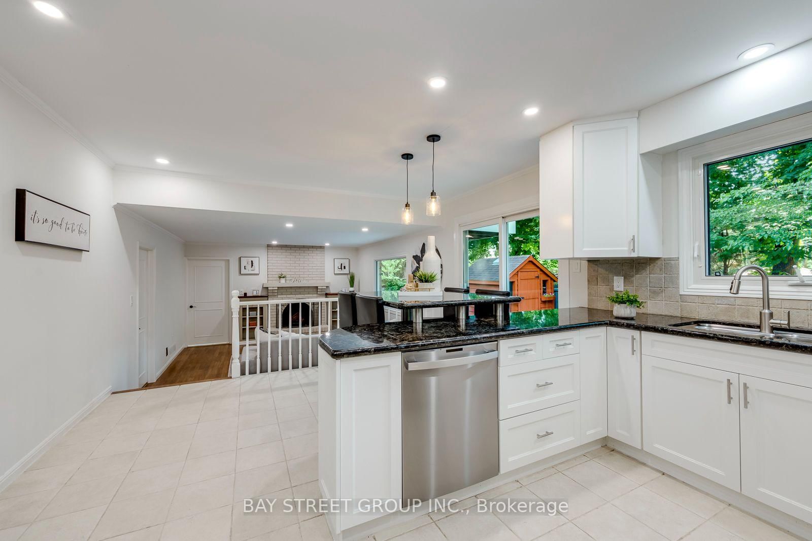 2234 Bennington Gate • Oakville, ON photo 26