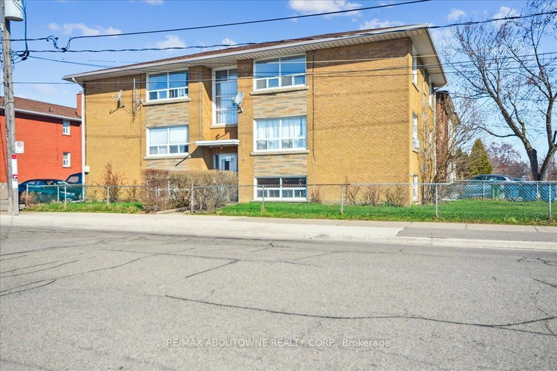 6 - 2 Wesley Street