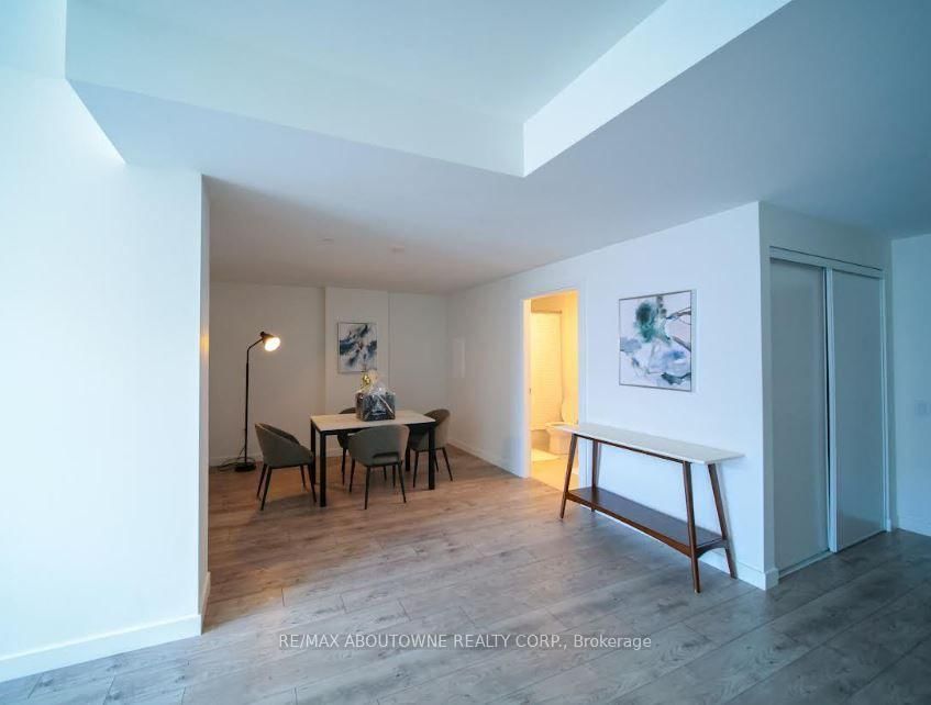 125 Bronte Oakville,ON L6L 0H1 — Photo 4