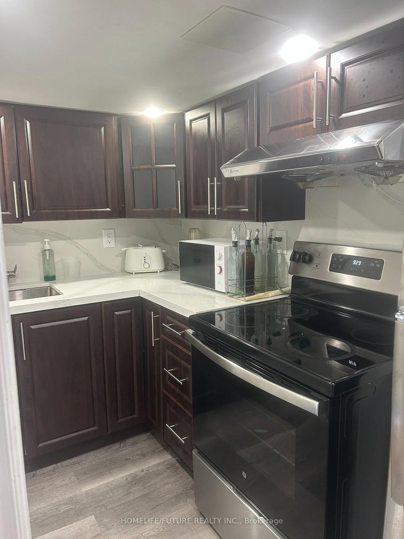 Bsmt - 83 Bimini Crescent
