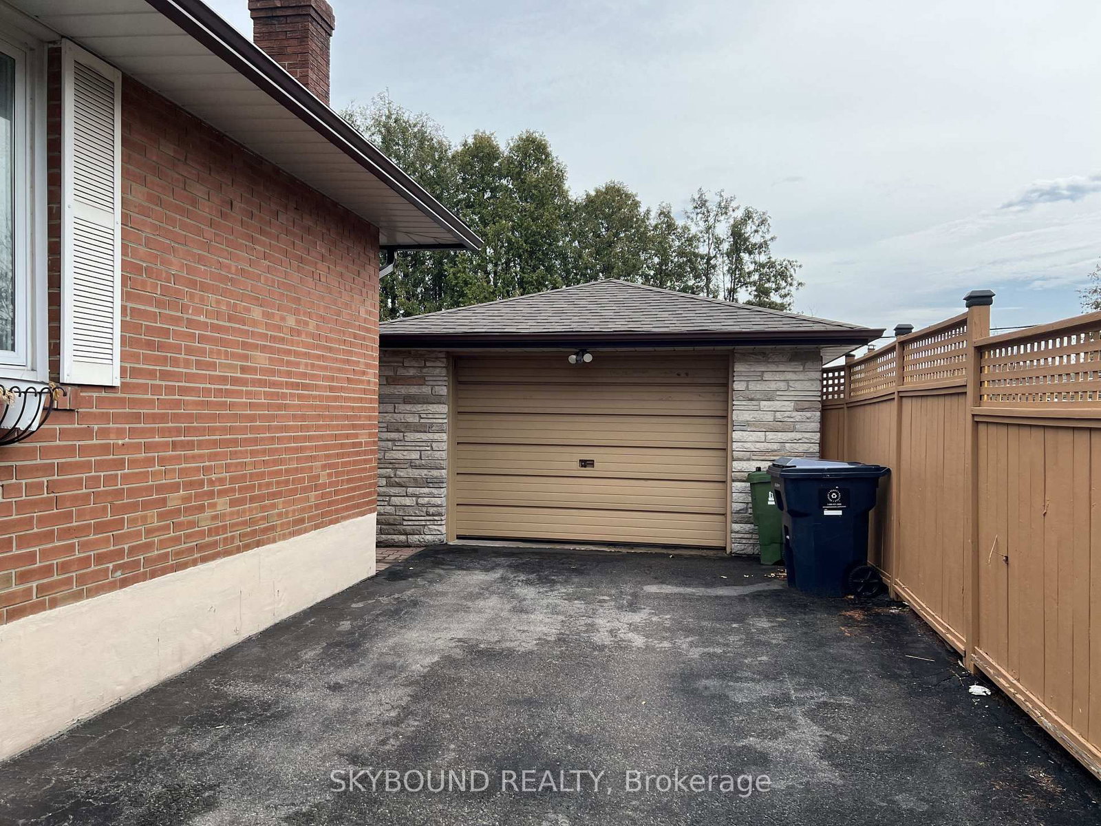 33 Bradstock Road • Toronto, ON photo 23