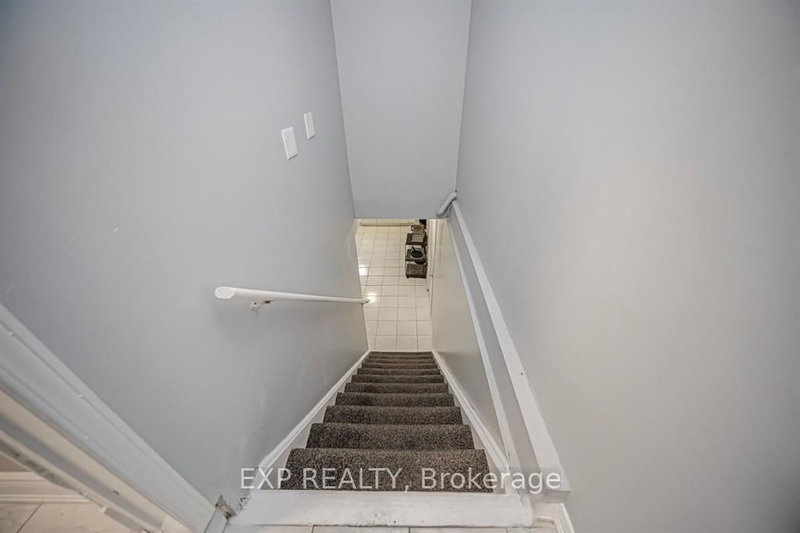 692 Huntington Ridge Mississauga,ON L5R 1Z5 — Photo 28