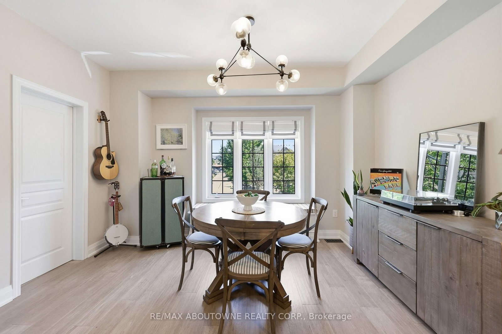 1401 E Plains Road • #63 • Burlington, ON photo 15