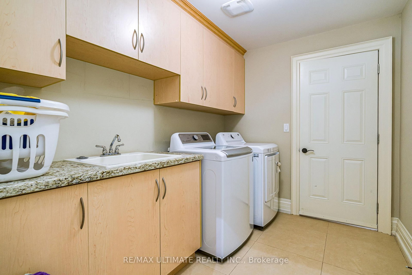 90 Howick Avenue • Toronto, ON photo 36
