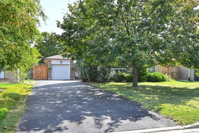 8 Beechwood Crescent