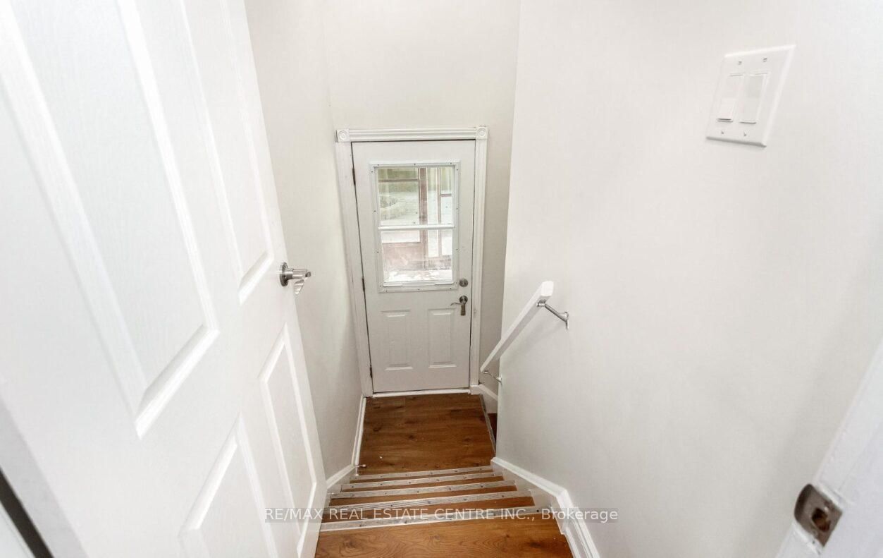 474 SEATON Drive • Oakville, ON photo 39