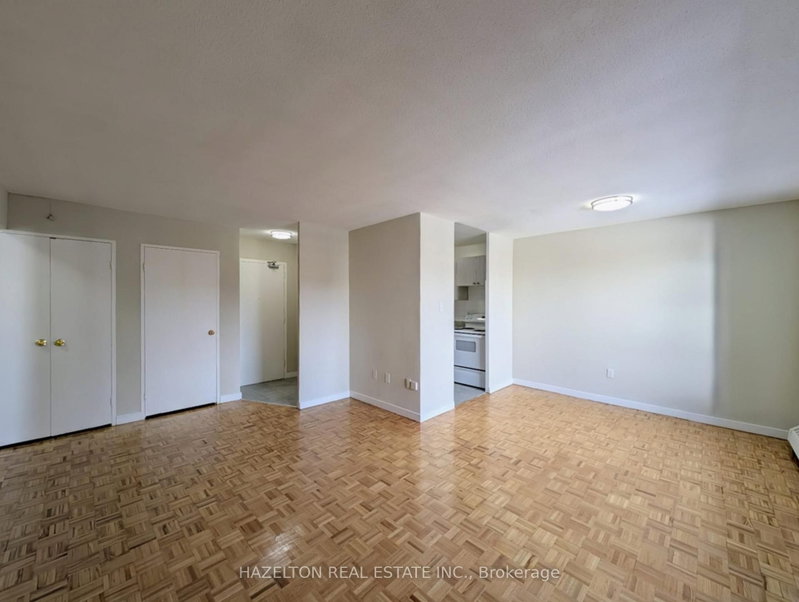 521 - 1901 Martin Grove Road