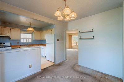 54 Omega Brampton,ON L6Z 1K5 — Photo 10