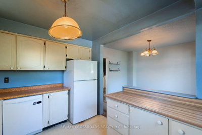 54 Omega Brampton,ON L6Z 1K5 — Photo 11