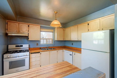 54 Omega Brampton,ON L6Z 1K5 — Photo 12