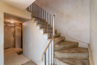 54 Omega Brampton,ON L6Z 1K5 — Photo 15