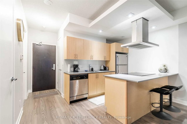 2633 - 165 Legion Road N