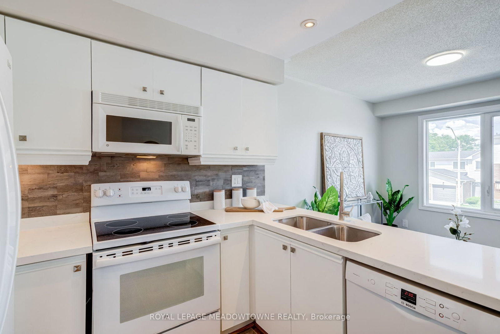 2 Wylie Circle • #85 • Halton Hills, ON photo 21