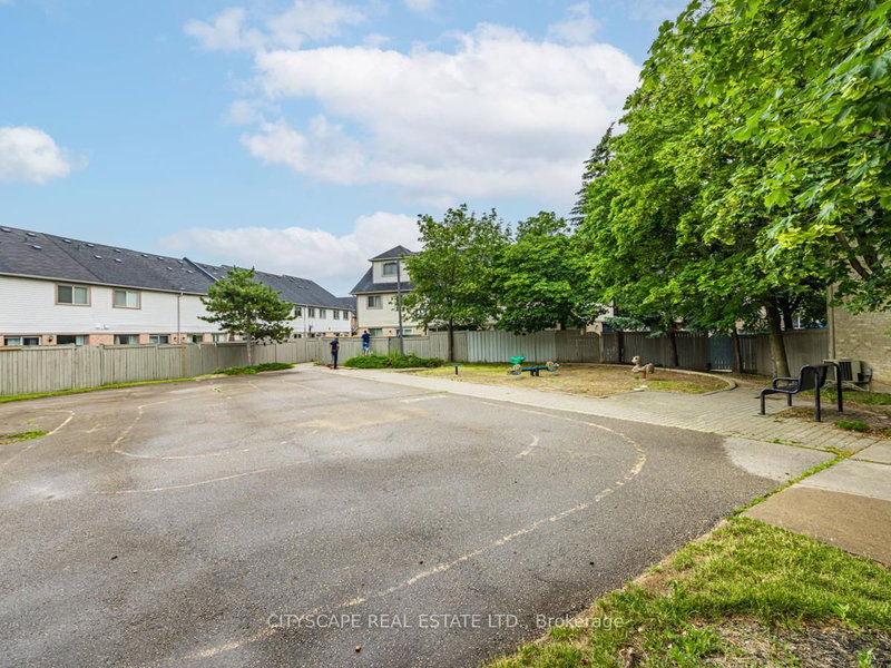1292 Sherwood Mills Mississauga,ON L5V 2G8 — Photo 23