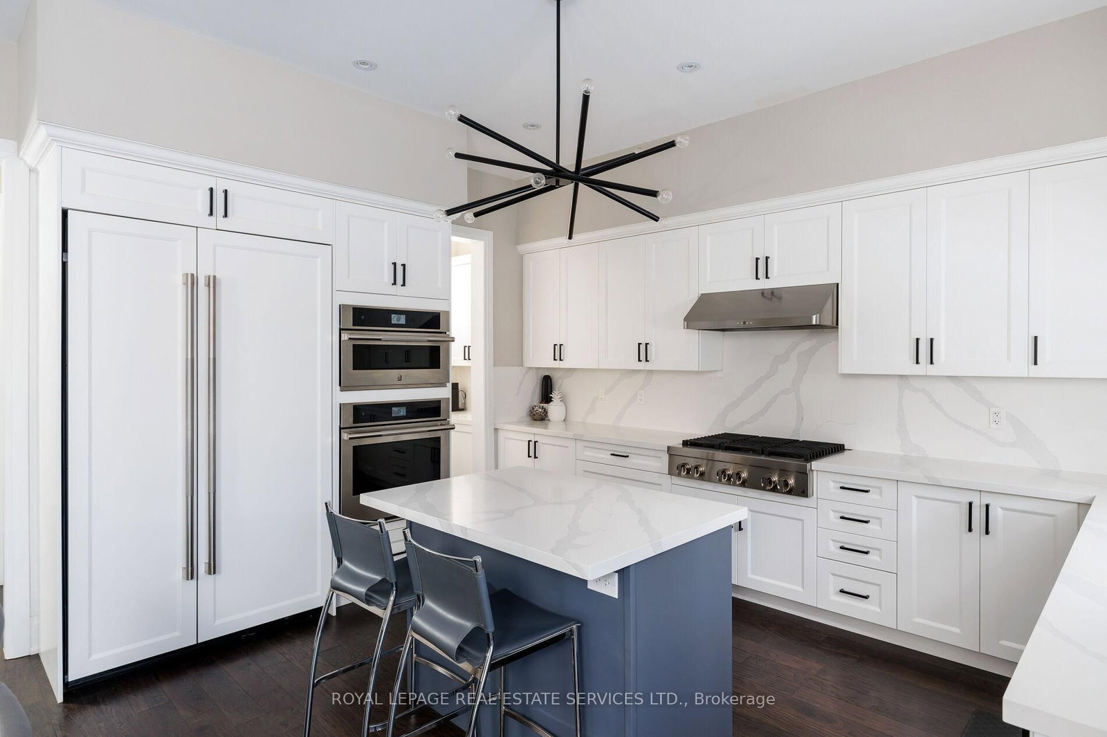 175 W Burloak Drive • Oakville, ON photo 11