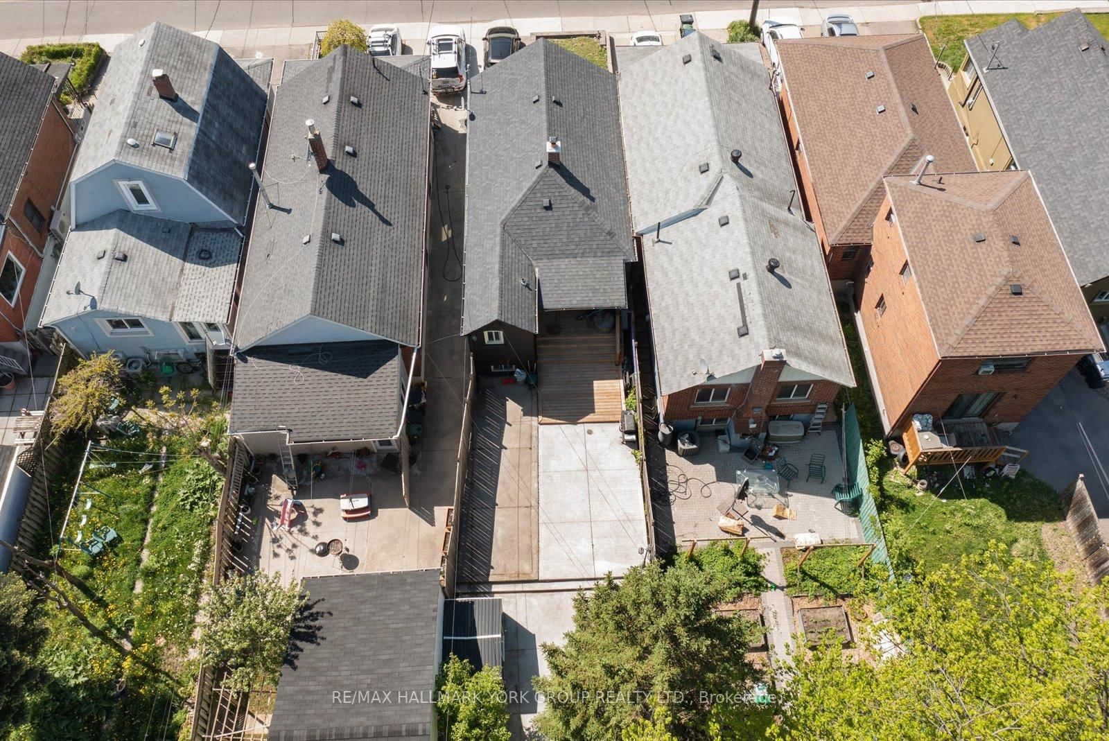 49 Cordella Avenue • Toronto, ON photo 39