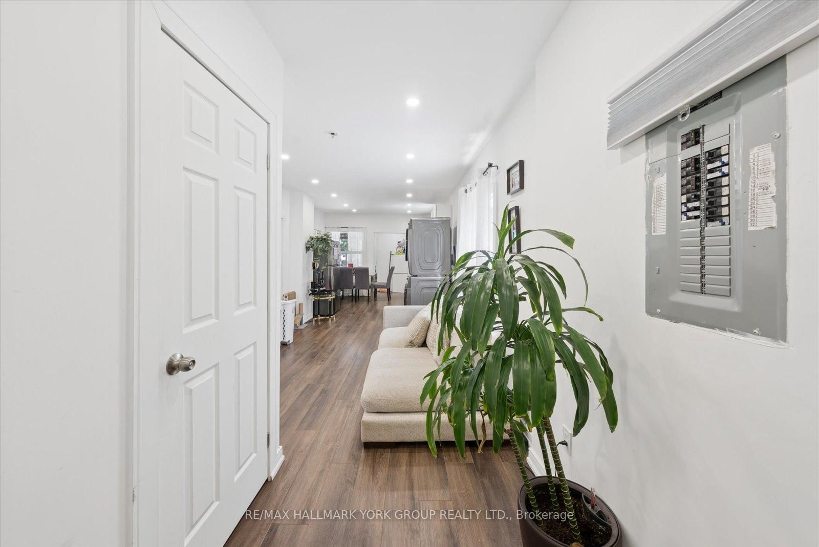49 Cordella Avenue • Toronto, ON photo 5