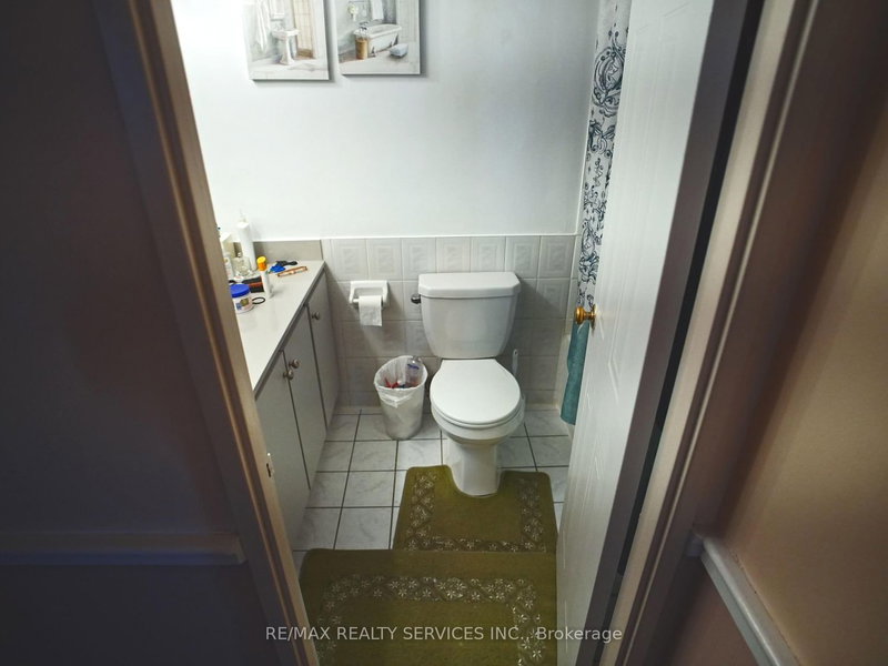 15 Kensington Brampton,ON L6T 3W2 — Photo 32