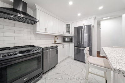 145 Hillcrest Avenue • #1907 • Mississauga, ON