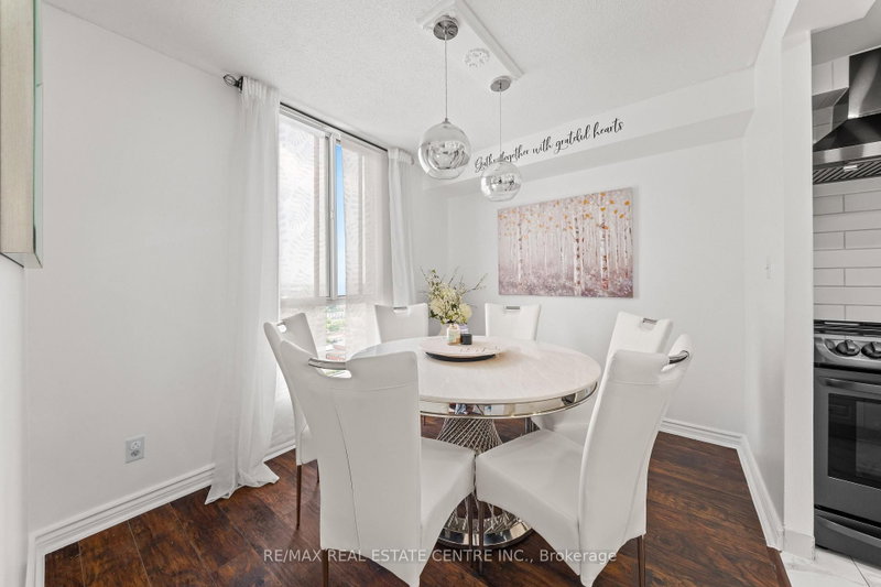 145 Hillcrest Mississauga,ON L5B 3Z1 — Photo 17