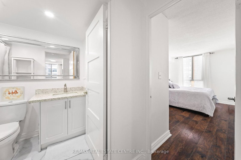 145 Hillcrest Mississauga,ON L5B 3Z1 — Photo 21