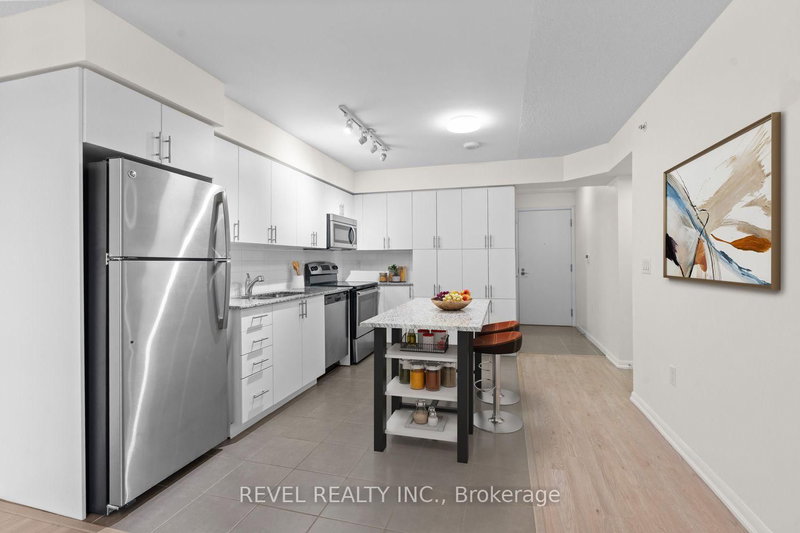 510 - 830 Lawrence Avenue W