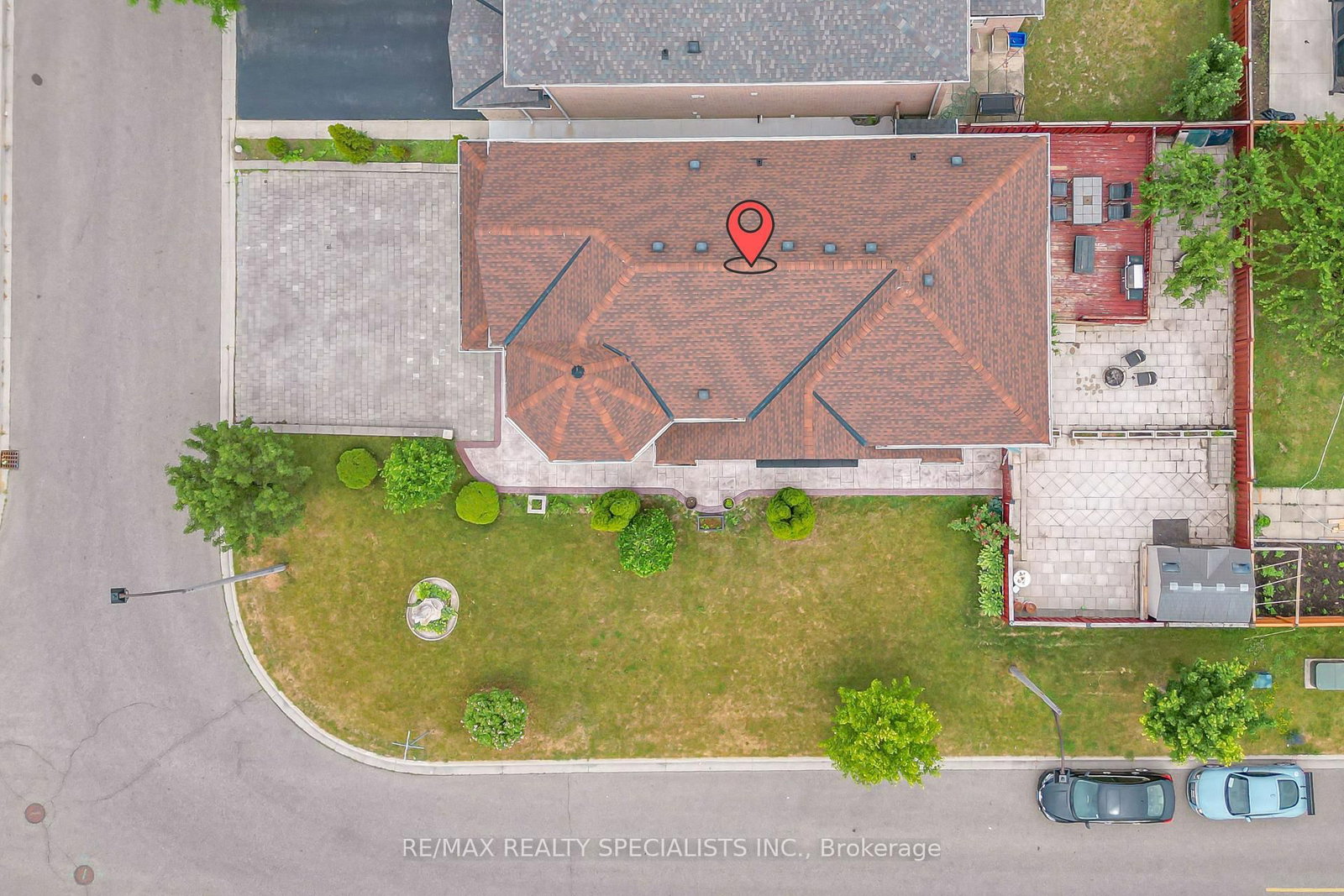 Listing Image 4
