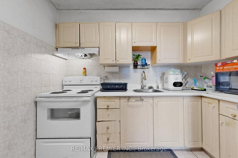 4645 Jane Toronto,ON M3N 2K9 — Photo 14