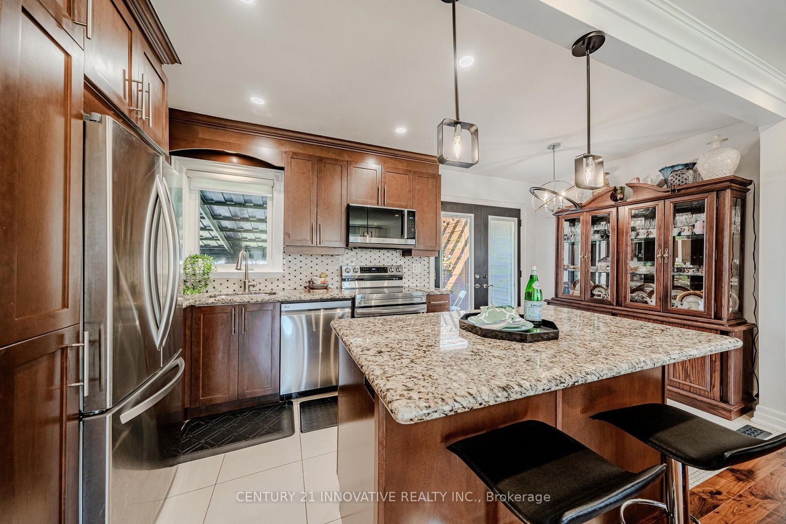 Detached House for sale at 60 Dorking Crescent, Toronto, Ontario, M3M 2B6 - Downsview-Roding-CFB - MLS: W13610218