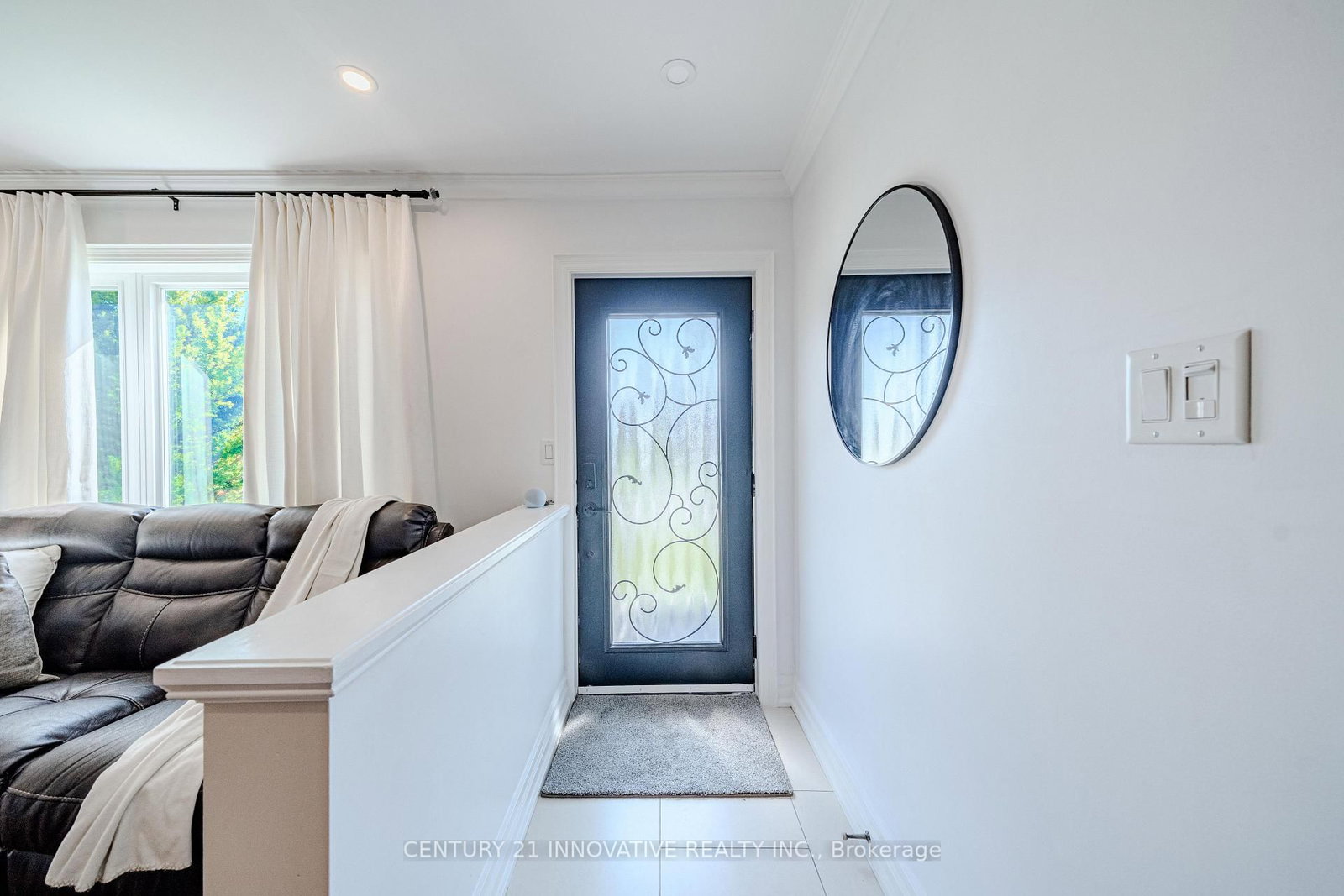 Detached House for sale at 60 Dorking Crescent, Toronto, Ontario, M3M 2B6 - Downsview-Roding-CFB - MLS: W13610218