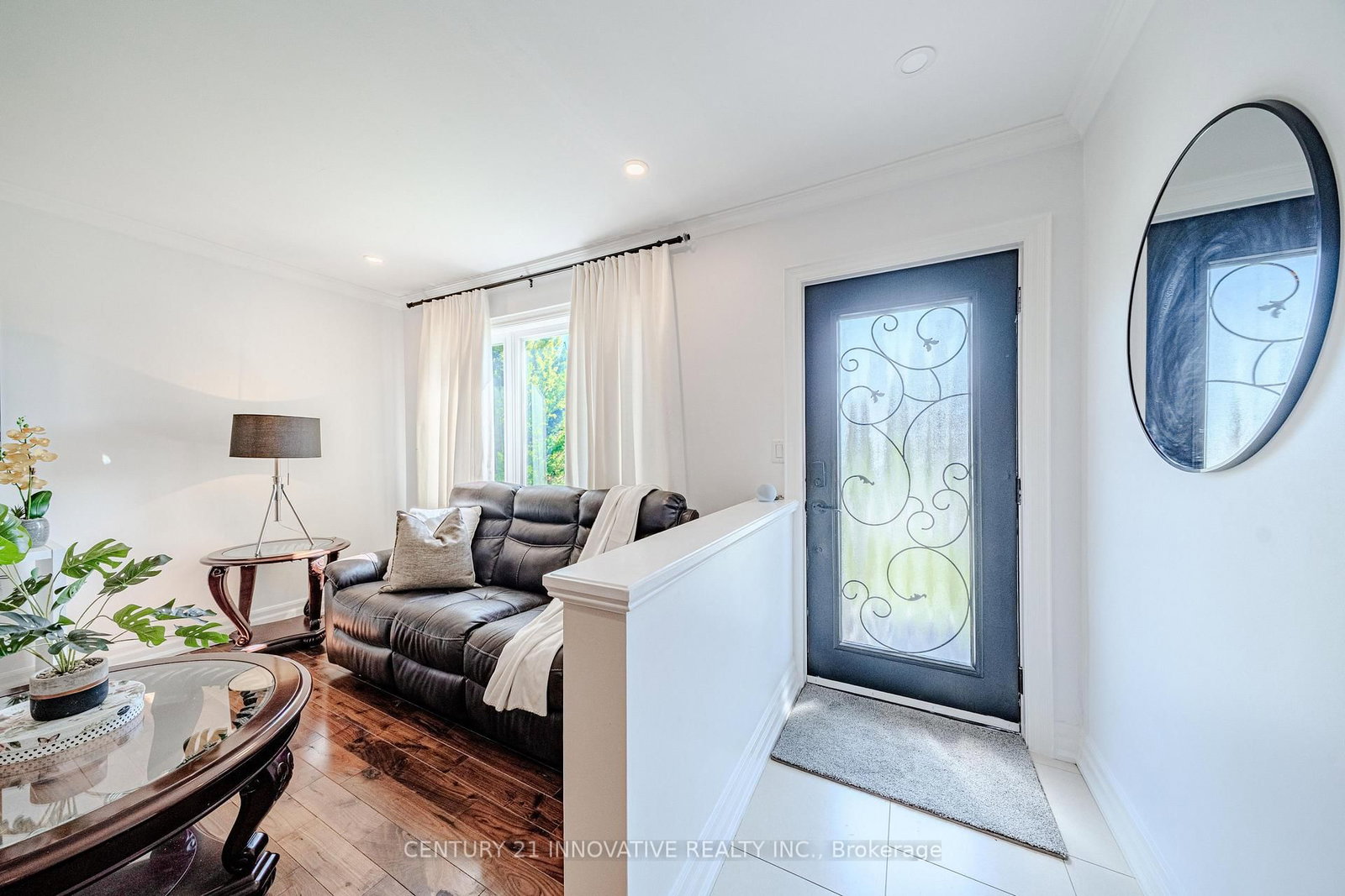 Detached House for sale at 60 Dorking Crescent, Toronto, Ontario, M3M 2B6 - Downsview-Roding-CFB - MLS: W13610218