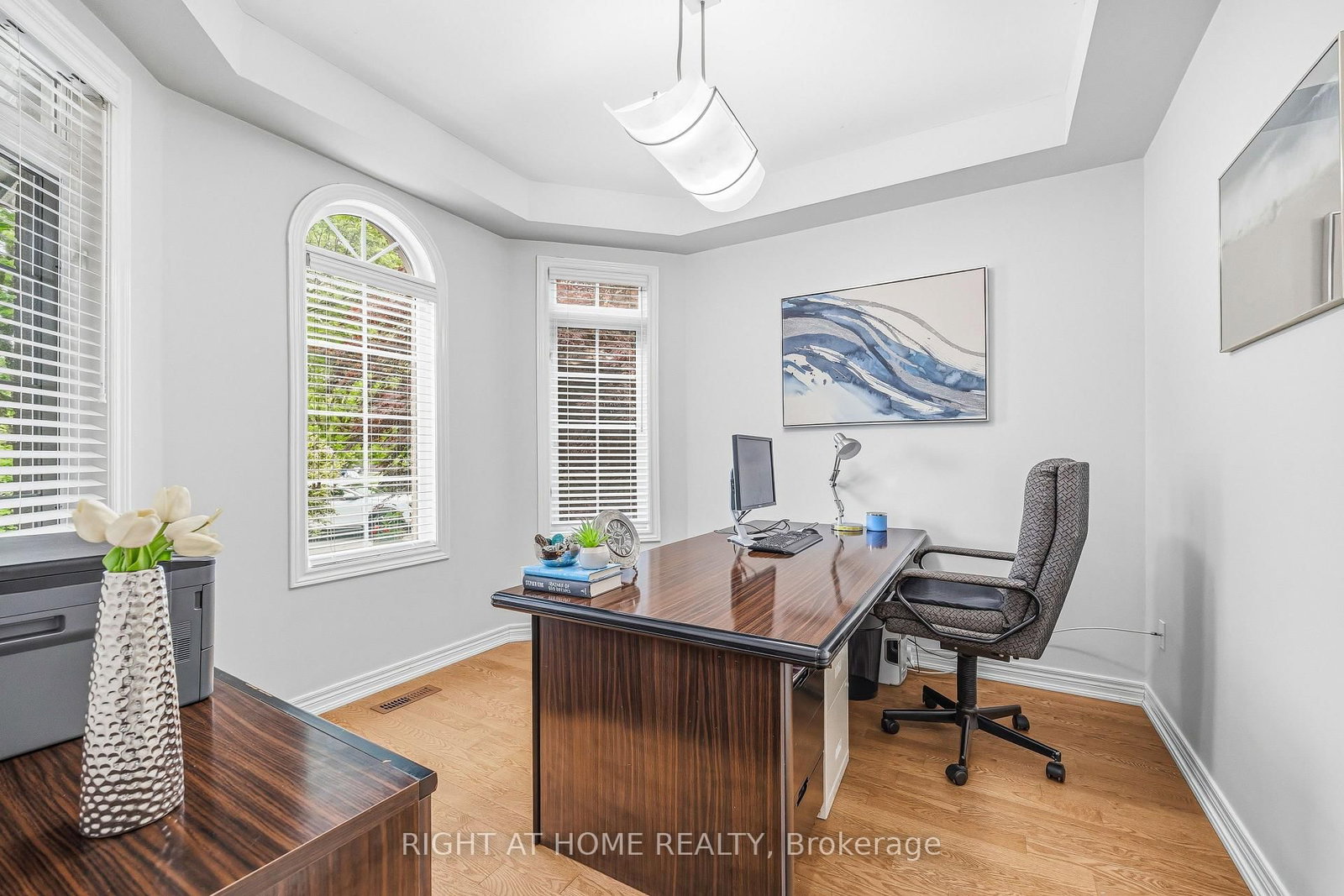 Detached House for sale at 2275 Whitecliffe Way, Oakville, Ontario, L6M 4W3 - Westmount - MLS: W13610260