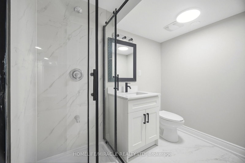 96 Bonham Mississauga,ON L5M 1C7 — Photo 27