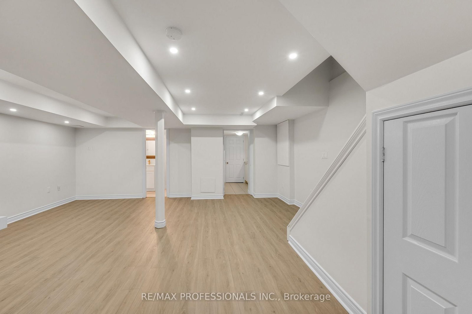 2900 Tradewind Mississauga,ON L5N 6L2 — Photo 16