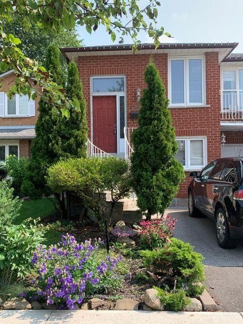 4386 Curia Crescent