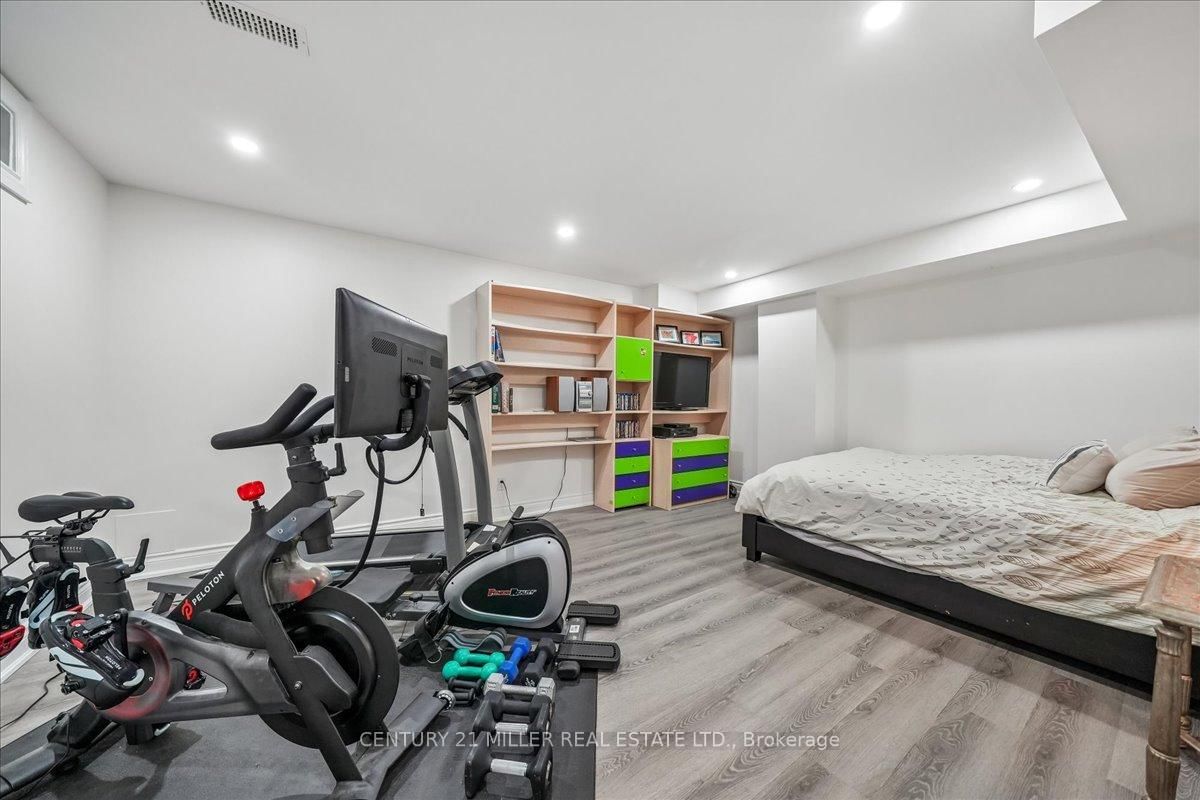 2371 Calloway Drive • Oakville, ON photo 36