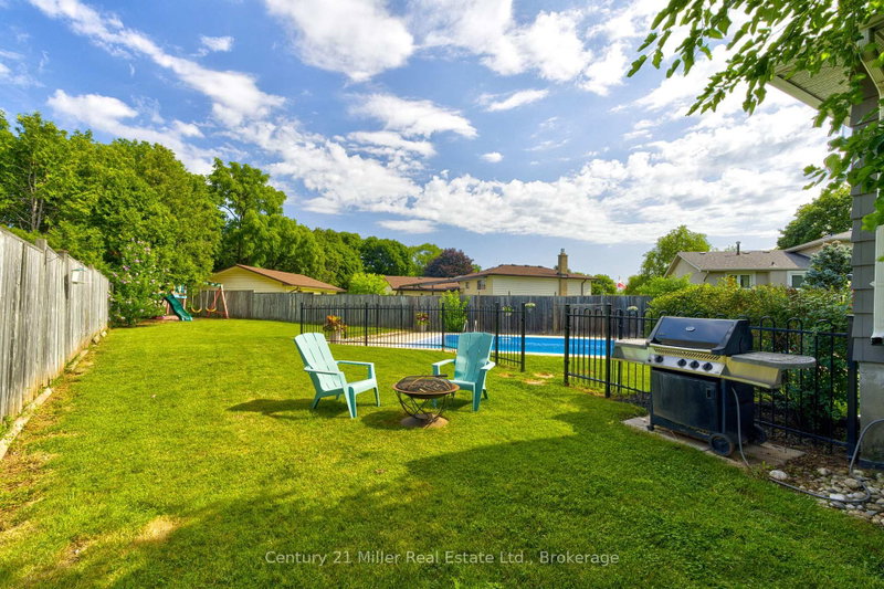 2225 Wyandotte Drive