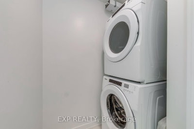 1035 Southdown Mississauga,ON L5J 0A2 — Photo 26
