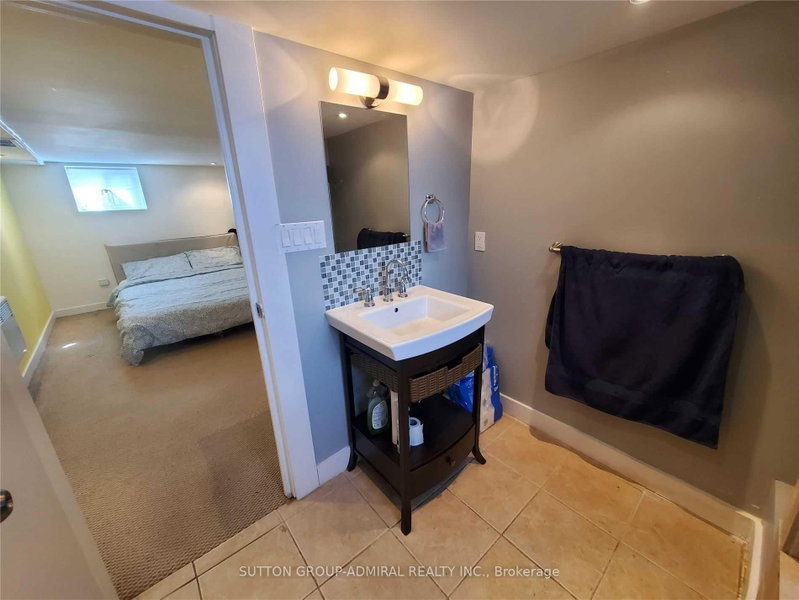 Lower - 31 Gilpin Avenue