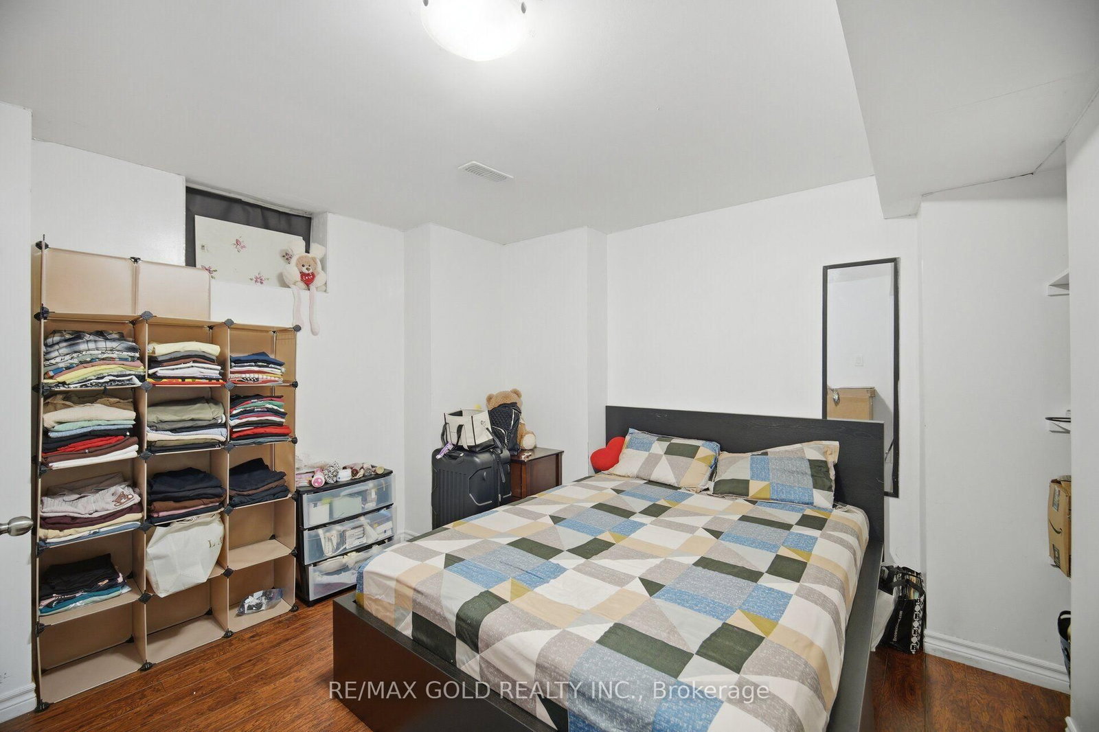Listing Image 37