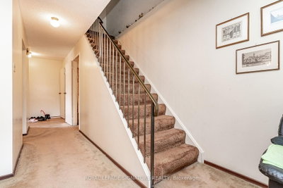 4040 Silverhaze Mississauga,ON L4W 3K1 — Photo 11