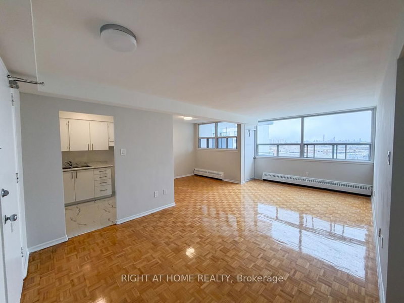 1205 - 1440 Lawrence Avenue W