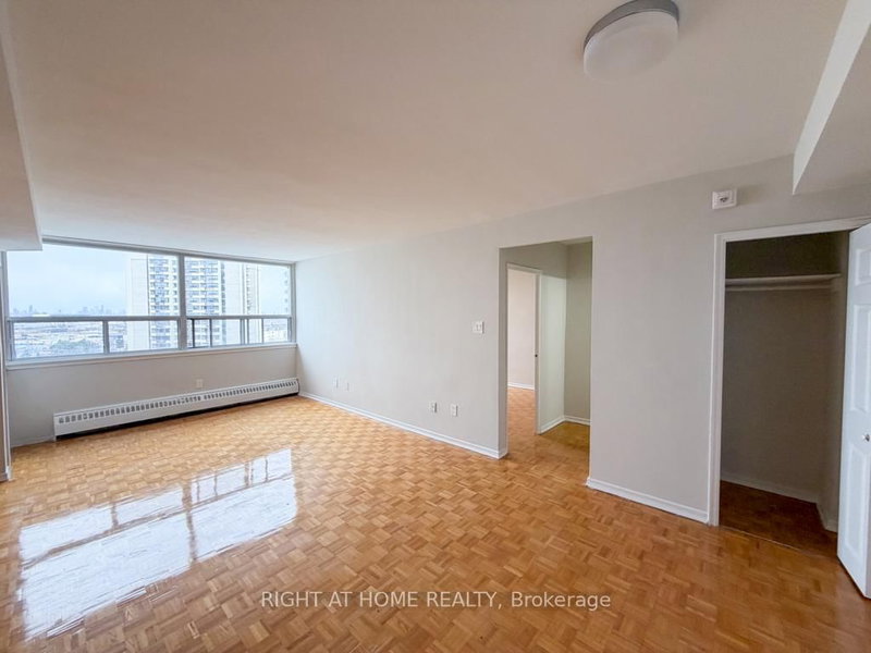 1205 - 1440 Lawrence Avenue W