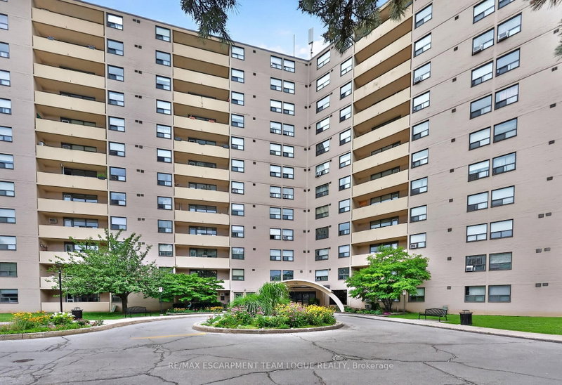401 - 700 Dynes Road